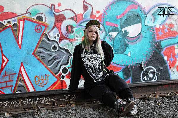 Alternative clothing, CHASE YOUR DEMON DARKNESS LONG SLEEVES