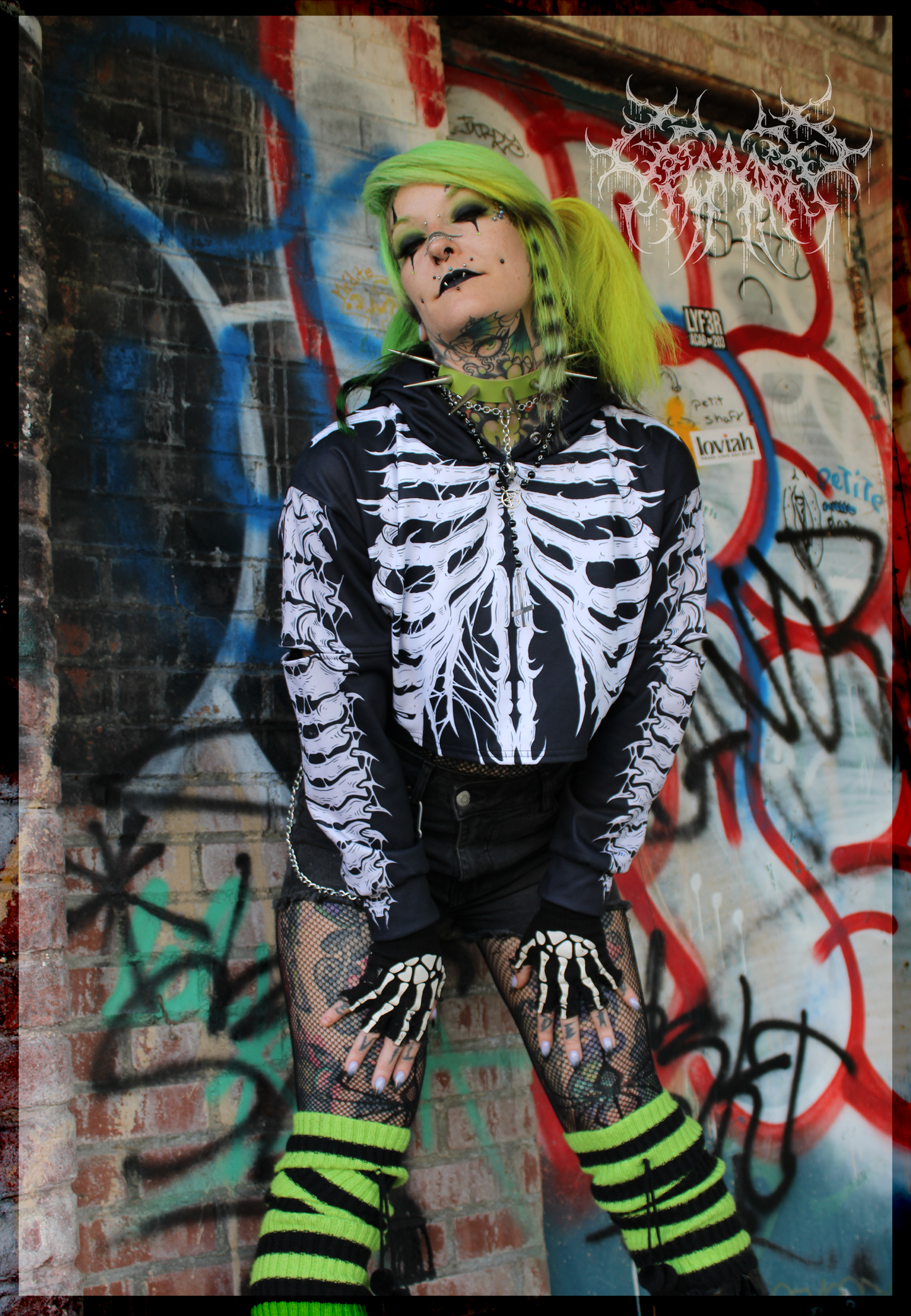 SPINE-BREAKER CROP TOP